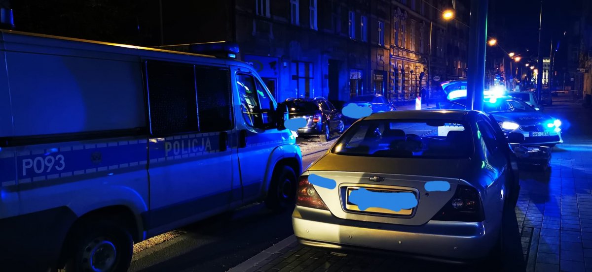 Policjant w czasie wolnym od służby zatrzymał nietrzeźwego kierowcę