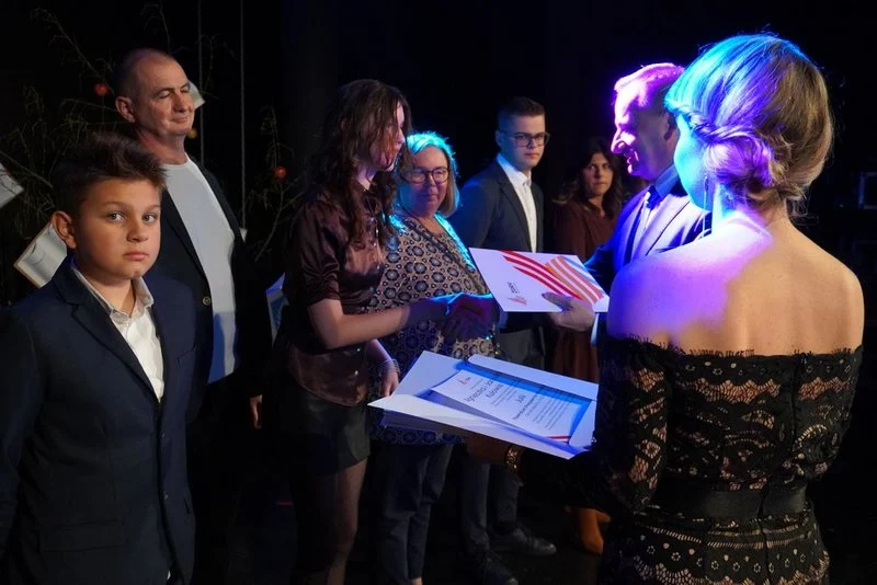 Wyróżnienia dla uczniów i nauczycieli z okazji Dnia Edukacji Narodowej / fot. UM Żory 11
