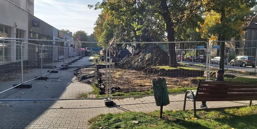 Radny nie zgadza się na likwidację skweru. Organizuje naradę mieszkańców