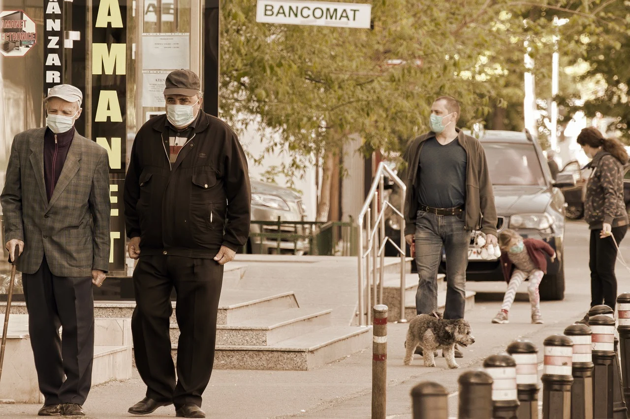 Niedzielski: szczyt czwartej fali nie powinien przekroczyć 20 tys.