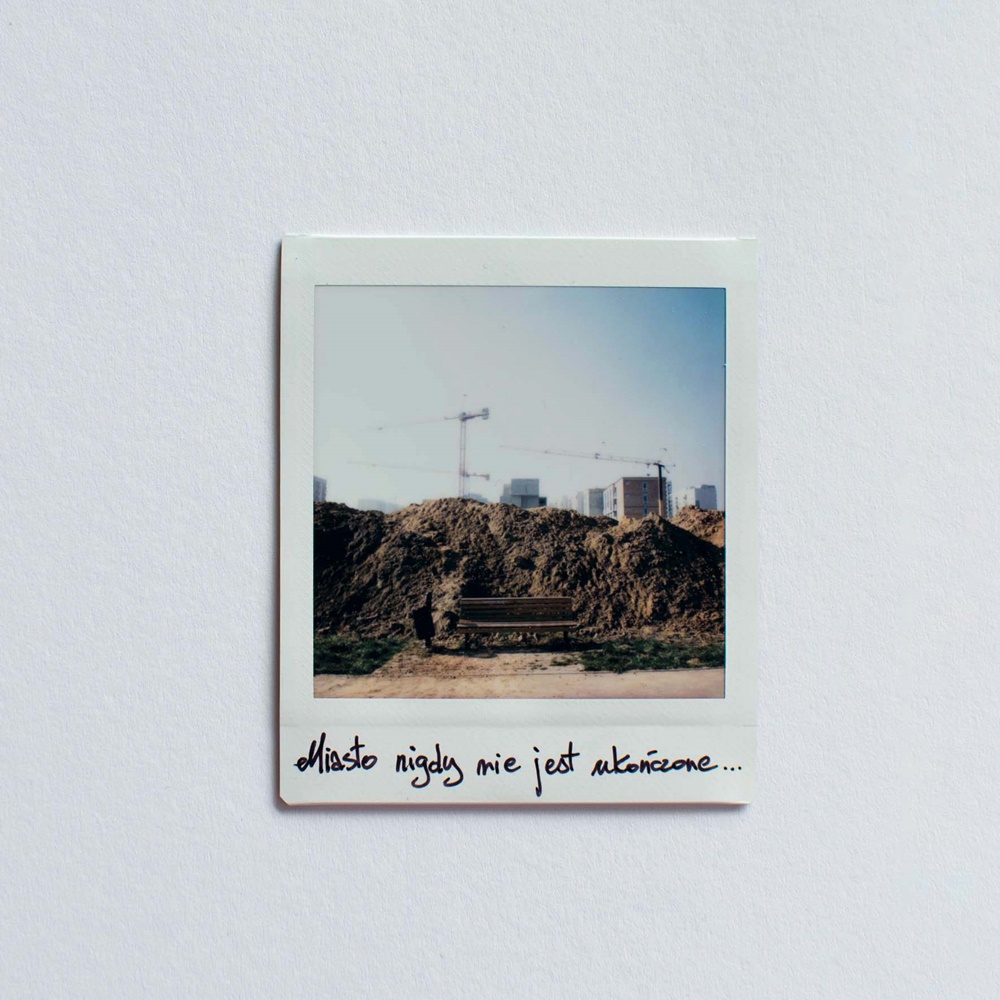 NaTYCHmiastowo - wystawa fotografii natychmiastowej Marty Nowakowicz-Jankowiak