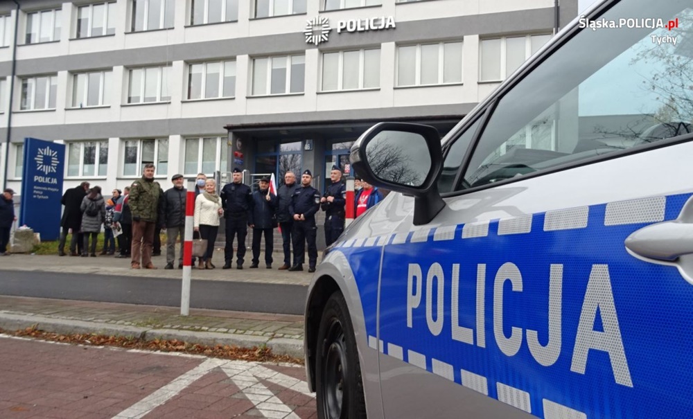Tyszanie wspierają mundurowych