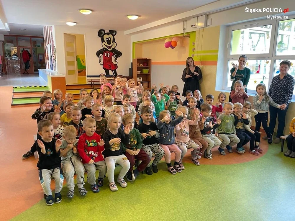 Dzielnicowi odwiedzili najmłodszych