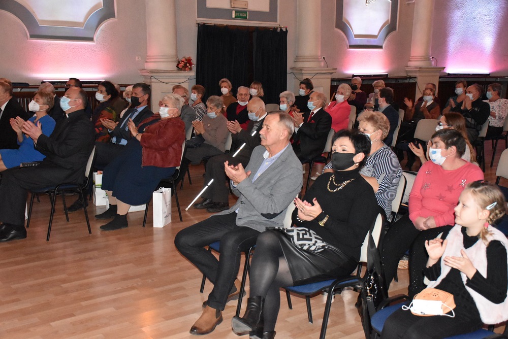 Gala z okazji 20-lecia mikołowskiego koła Polskiego Związku Niewidomych