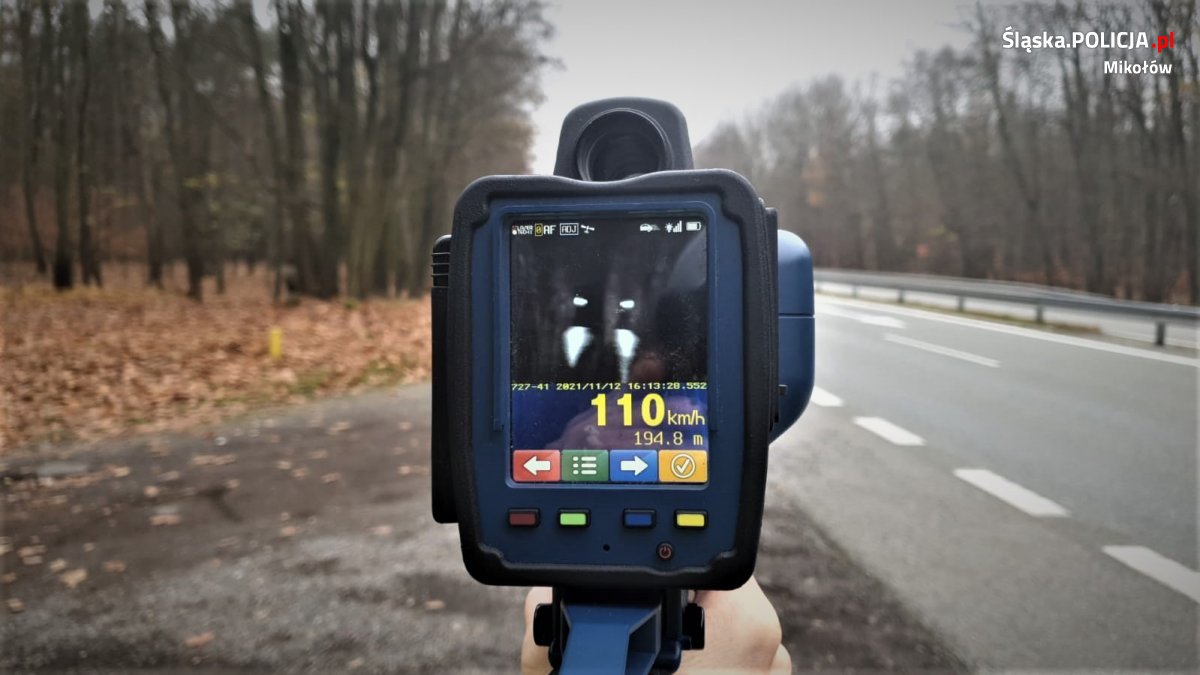 71 wykroczeń, 3 kolizje i wypadek. Podsumowanie weekendu na drogach w powiecie