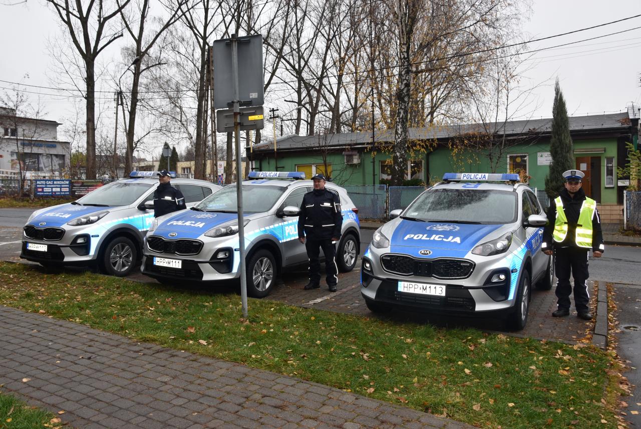 Trzy nowe radiowozy dołączyły do floty Komendy Powiatowej Policji w Mikołowie 5