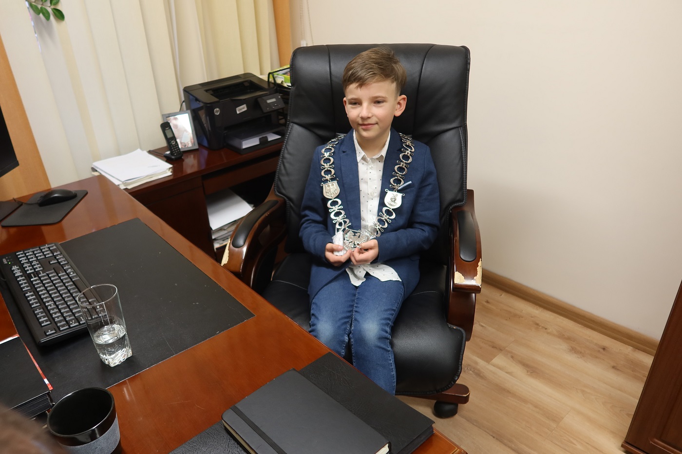 Mikołów miał "nowego burmistrza". Zwycięzca zabawy charytatywnej objął stery nad miastem