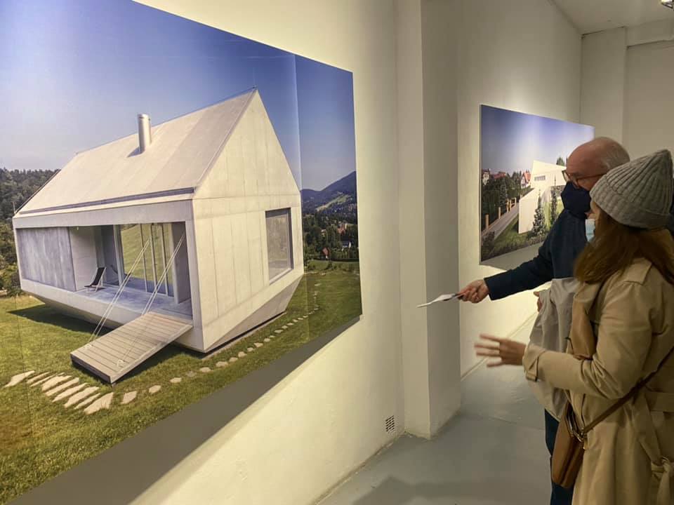 Prace katowiczanina wystawione w galerii sztuki w Paryżu!