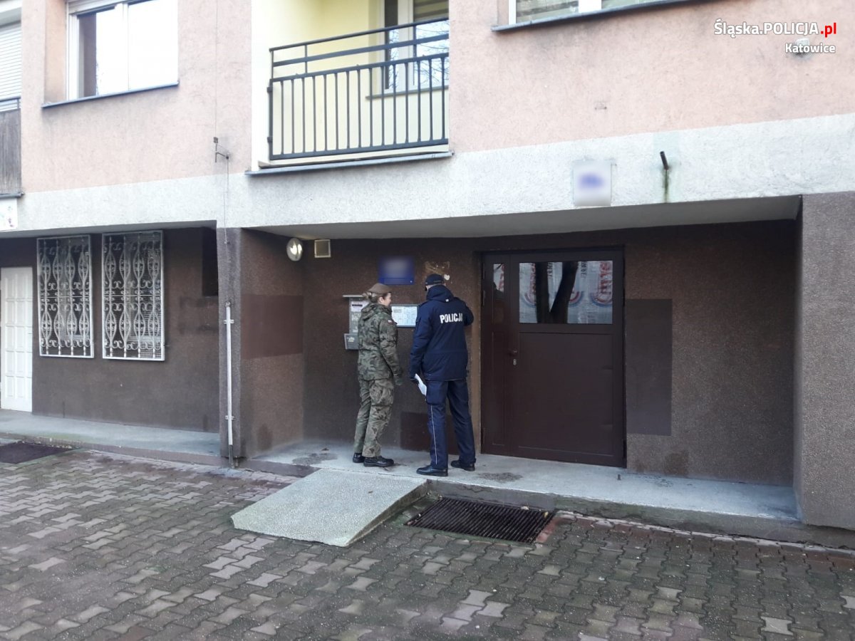 Wspólnie kontrolują osoby objęte kwarantanną