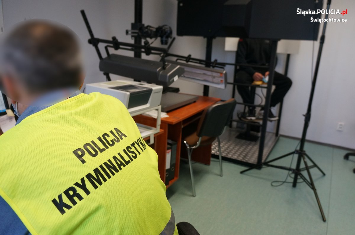 Kierowca z narkotykami w skarpecie i prawdopodobnie pod ich wpływem