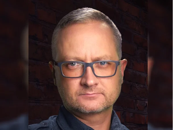 Spotkanie z dziennikarzem Markiem Sygaczem w żorskiej bibliotece