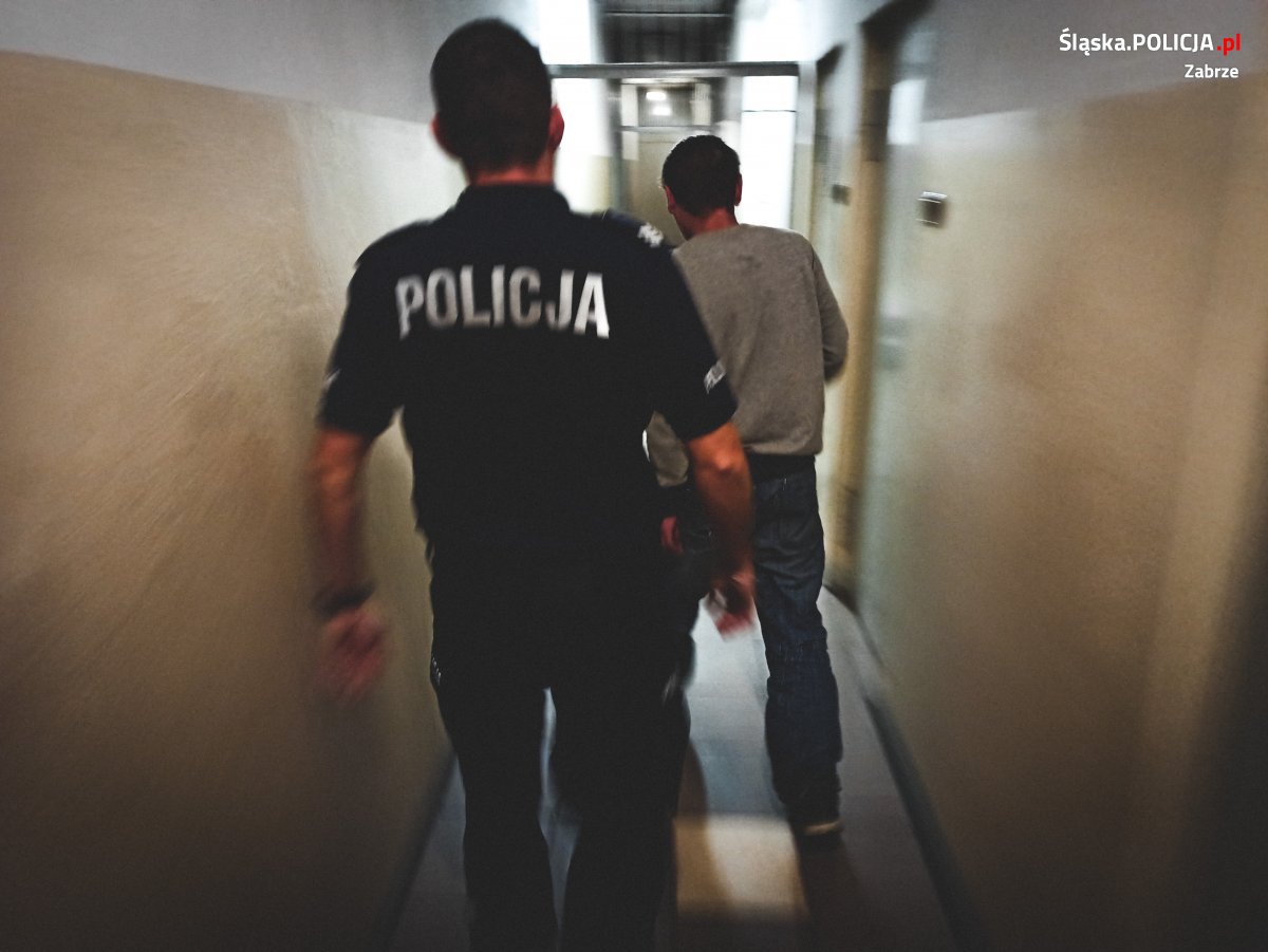 Podali się za pracowników telekomunikacji i okradli 81-letnią seniorkę