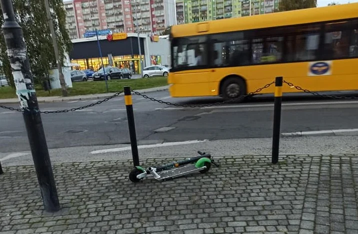 Dewastacji hulajnóg miejskich ciąg dalszy. Czy znikną z Zabrza?