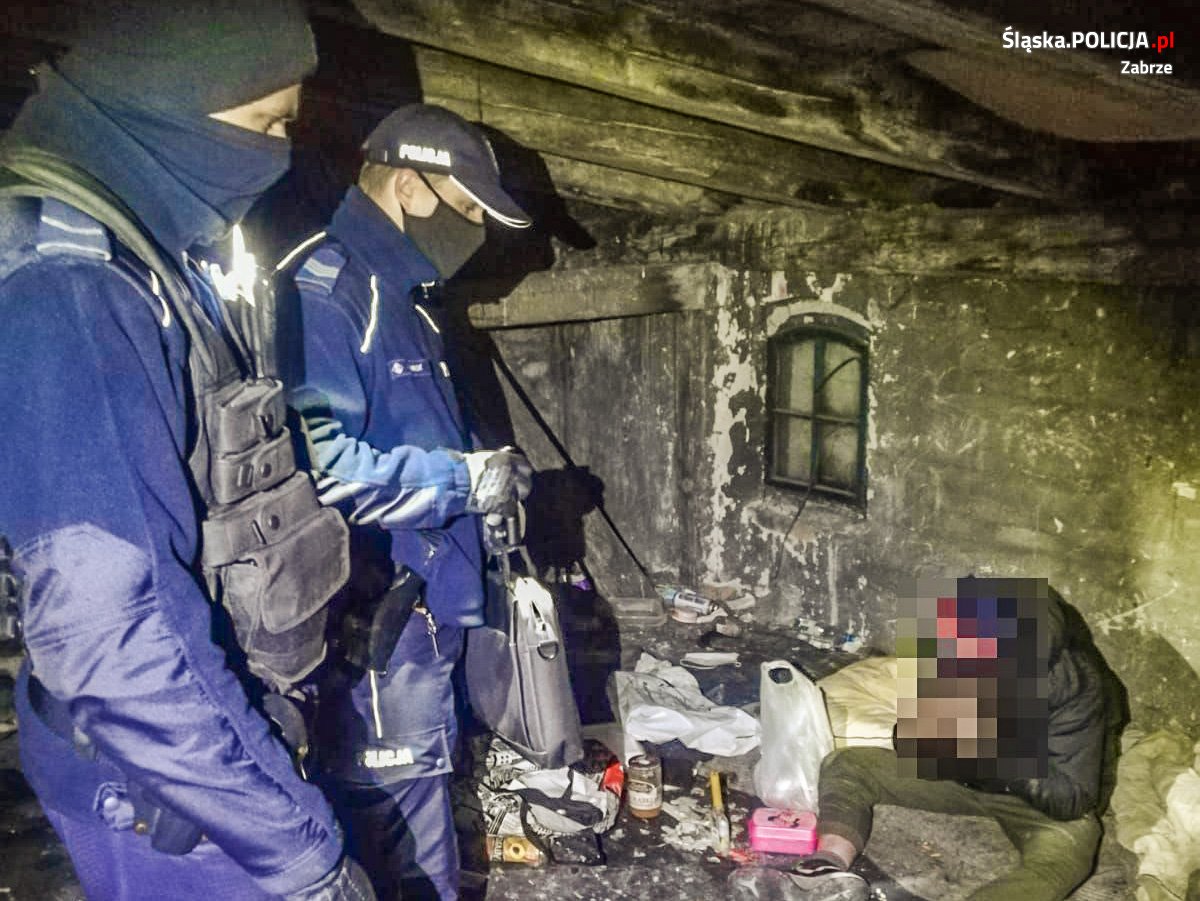 Policjanci pomogli 40-letniemu bezdomnemu