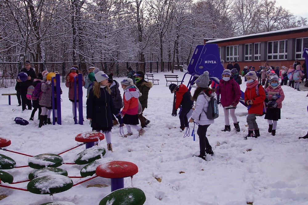 Otwarcie Podwórka Nivea w SP22 47