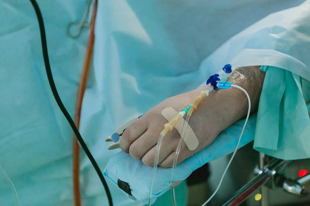 Prof. Kuna: statystyki zgonów w związku z COVID-19 w Polsce są tragiczne