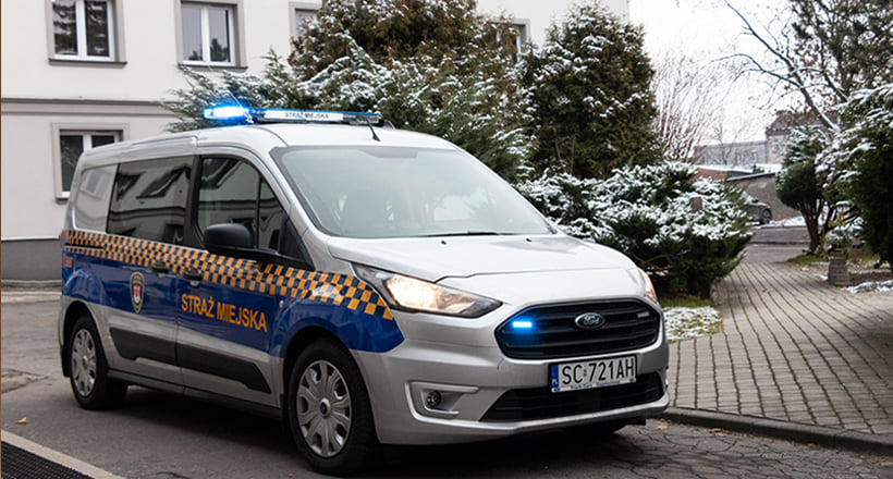 Pyskowiccy strażnicy otrzymali nowy samochód