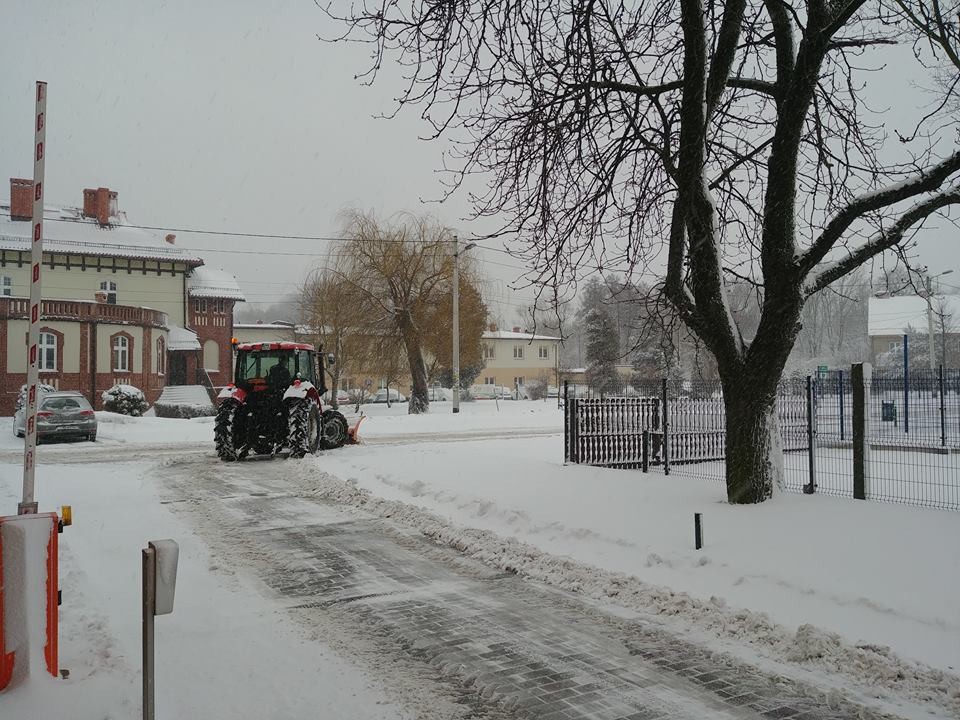 Zimowe utrzymanie dróg w naszym mieście - do kogo dzwonić?