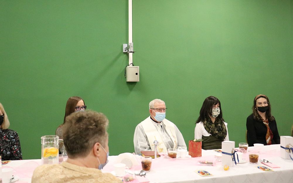 Spotkanie opłatkowe Piekarskiego Stowarzyszenia Amazonek "Feniks"