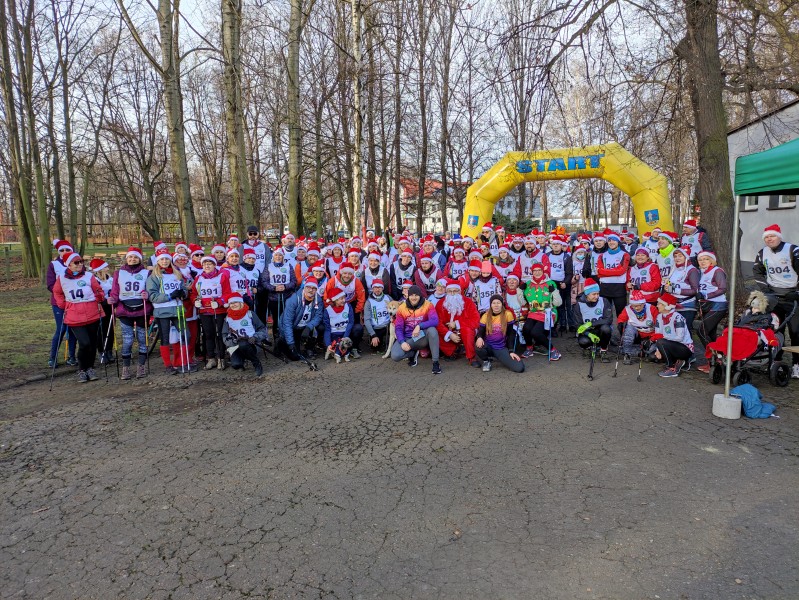 Bieg Mikołajów i Mikołajek oraz Nordic Walking za nami!