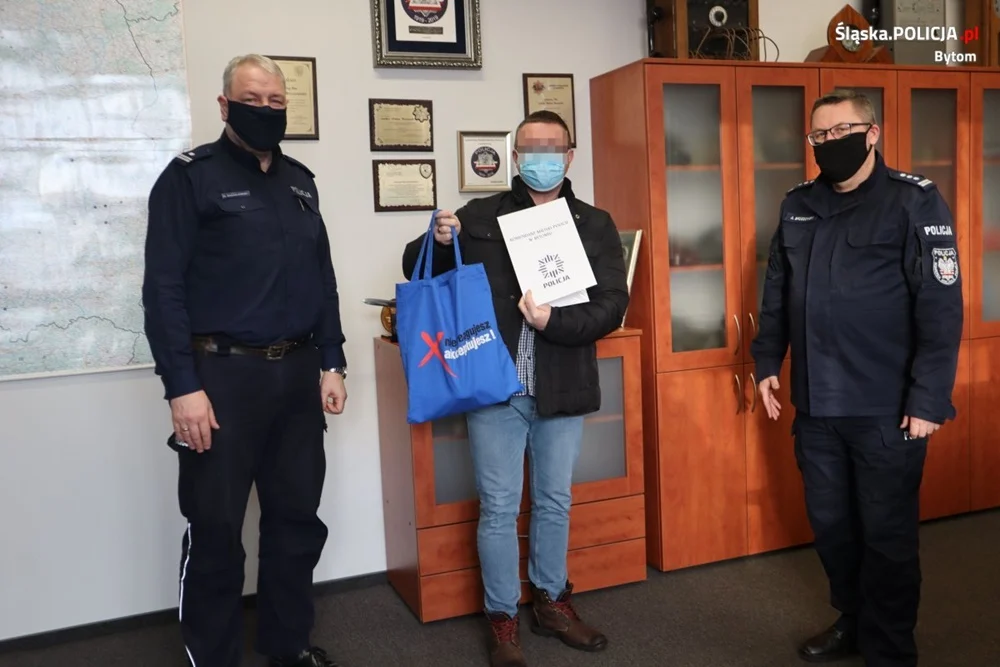 Mieszkaniec Bytomia uniemożliwił ucieczkę nietrzeźwej sprawczyni kolizji