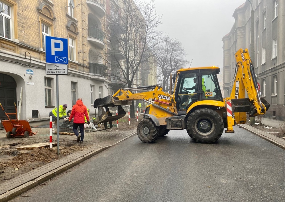 Trwa przebudowa ulicy Nawrota. Na ulicy Smolenia drogowcy rozpoczną prace w 2022 roku