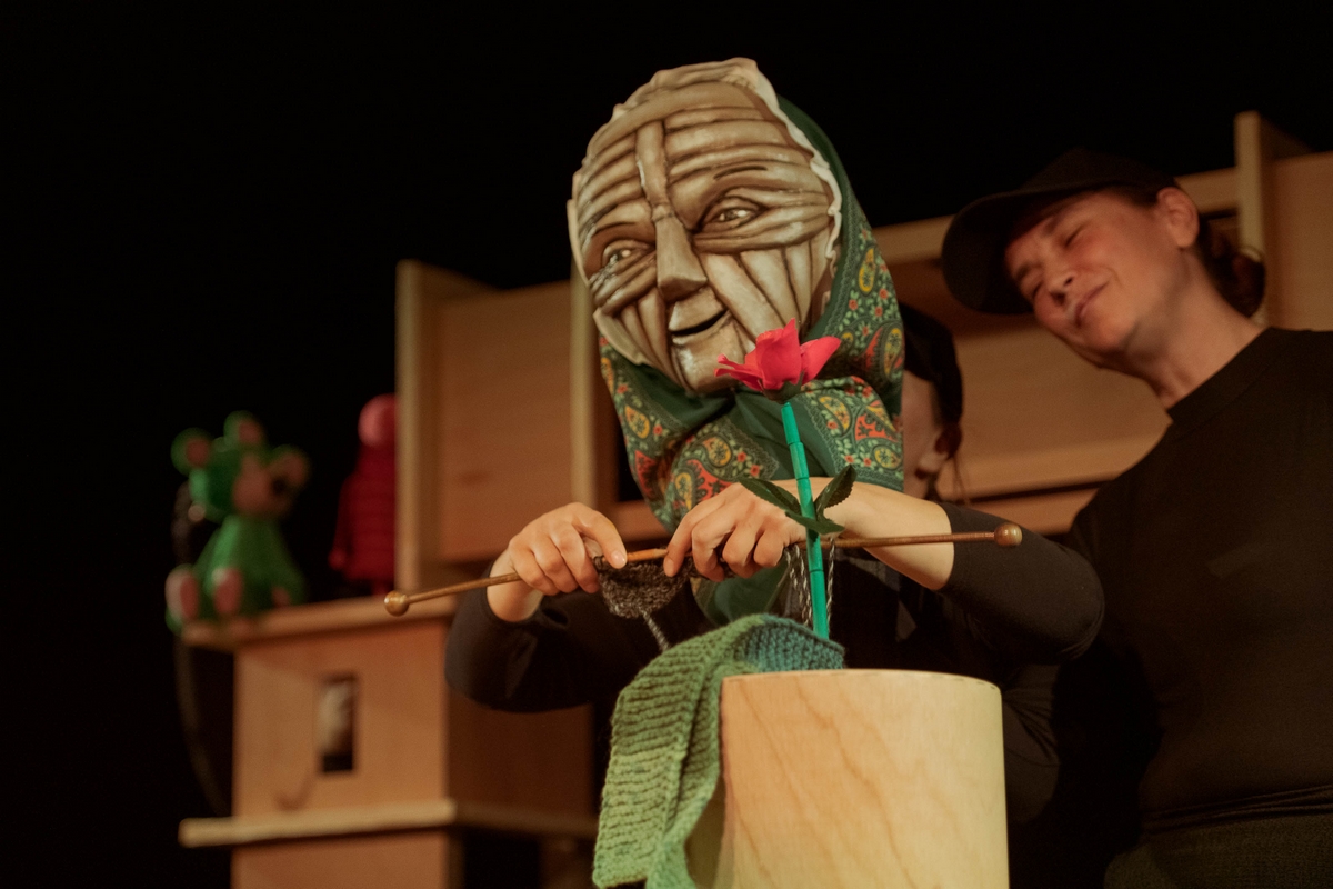 Spektakl "Niesamowita wyprawa lewej Skarpetki" w ramach Teatru Młodszego Widza