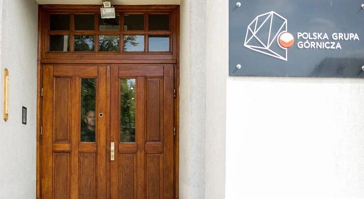 Śląskie: Górnicy w siedzibie PGG. Chcą rekompensat za wydobycie w weekendy
