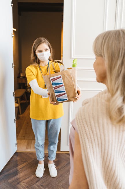 Zakupy z dostawą do domu – gdzie kupować w Katowicach?