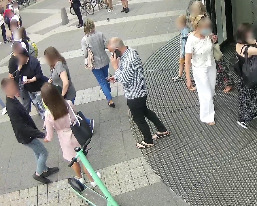 Przywłaszczył kamerę. Rozpoznajesz tego mężczyznę?