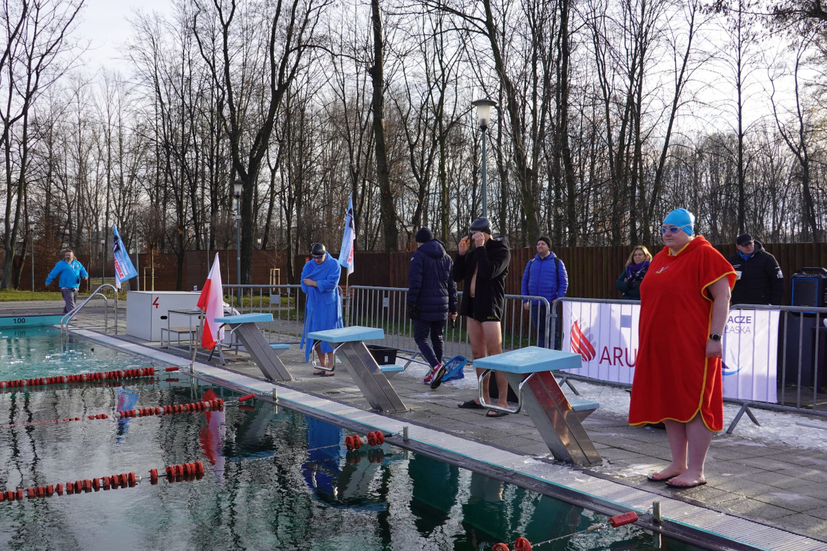 Morsowanie i zimowe pływanie w Świętochłowicach udane