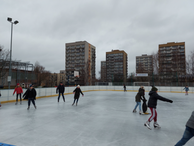 W Chorzowie 1 grudnia wystartowały dwa lodowiska!