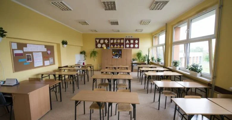 Od dziś nauka zdalna. Nie obejmuje jednak wszystkich