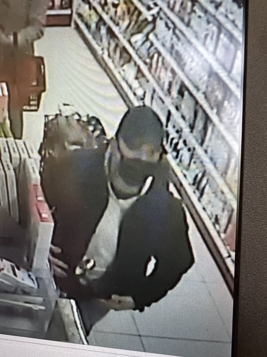 Poszukiwany sprawca kradzieży. Rozpoznajesz go?