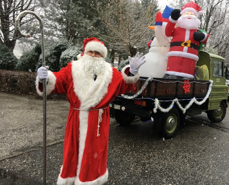 Mikołaj odwiedził żorski Rynek i spotkał się z dziećmi