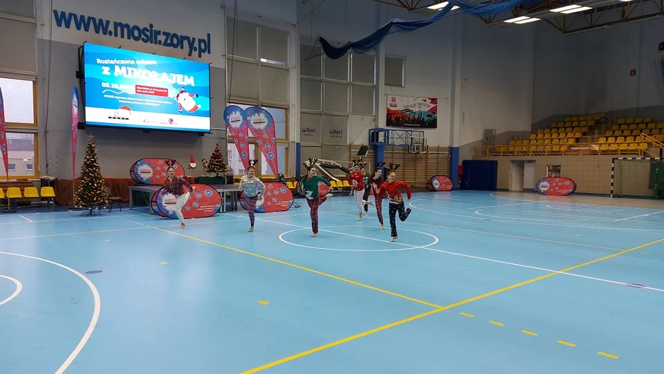 Za nami "Roztańczona zabawa z Mikołajem" / fot. MOSiR Żory 17