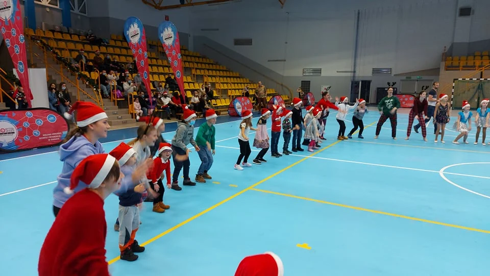 [Foto] Za nami "Roztańczona zabawa z Mikołajem"
