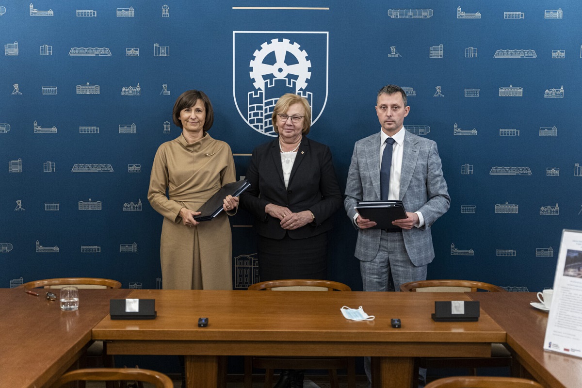 Podpisano umowę na budowę Centrum Przesiadkowego. Jego koszt to prawie 55 mln zł