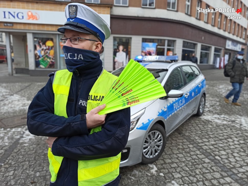 Dziś akcja "Świeć Przykładem". Mieszkańcy Zabrza otrzymają odblaski