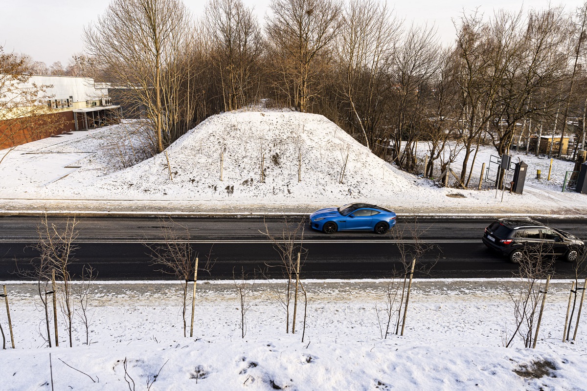 Ulica Mikulczycka po przebudowie. Po starym wiadukcie nie ma już śladu
