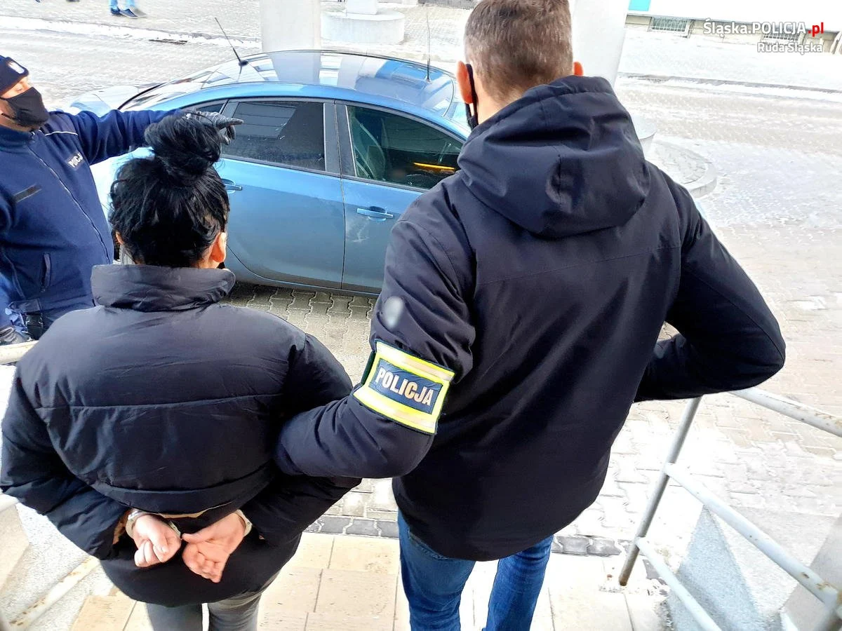 17-letnia dilerka sprzedawała narkotyki w szkole. Wśród klientów nawet 13-latkowie...