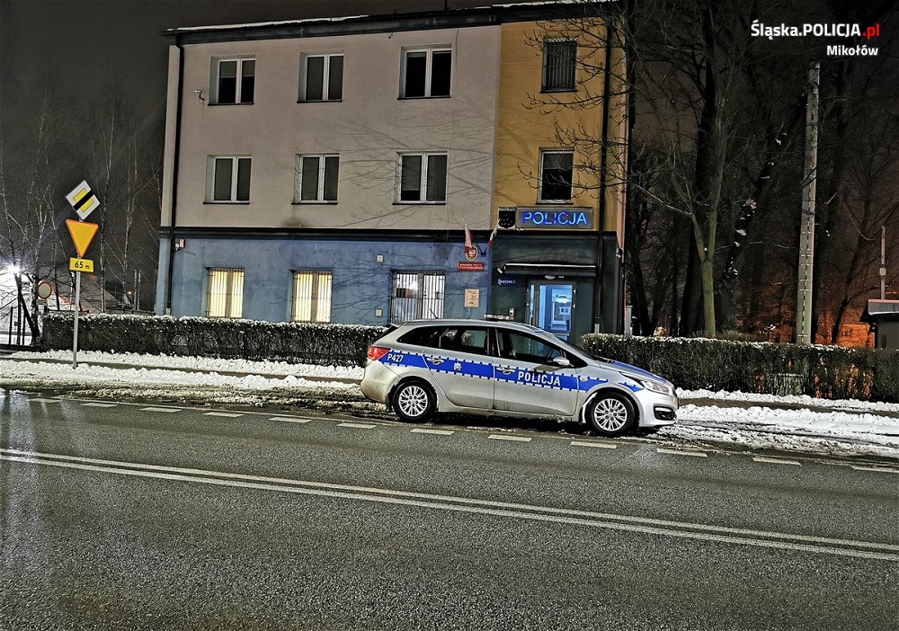 Mieszkaniec Łazisk Górnych pogryzł interweniującego policjanta