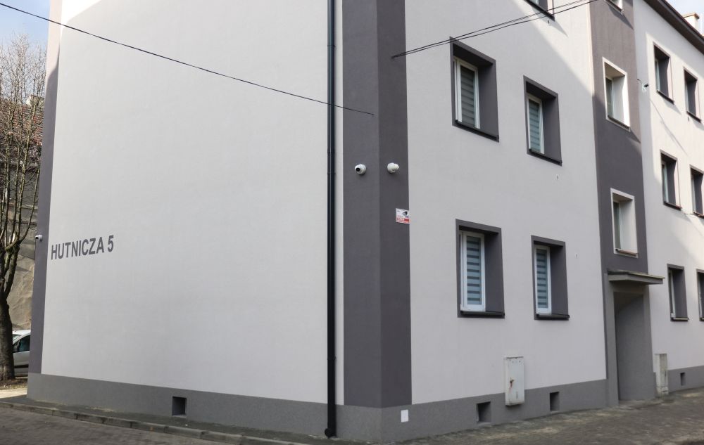 Zakończona kolejna termomodernizacja – Hutnicza 5