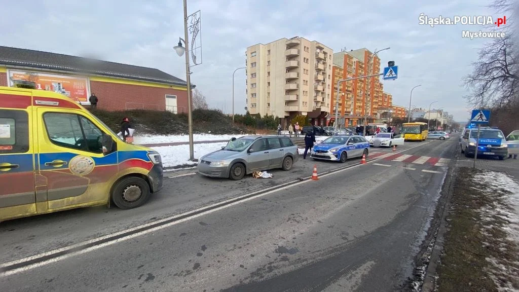 Groźne potrącenie na przejściu dla pieszych