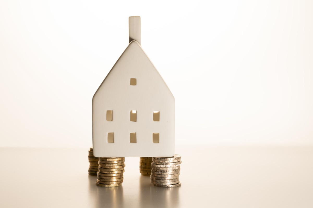 Na czym uda się oszczędzać przy budowie domu, a na czym nie warto?