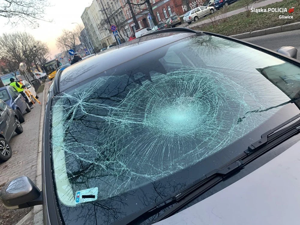 Kolejne potrącenie na oznakowanym przejściu