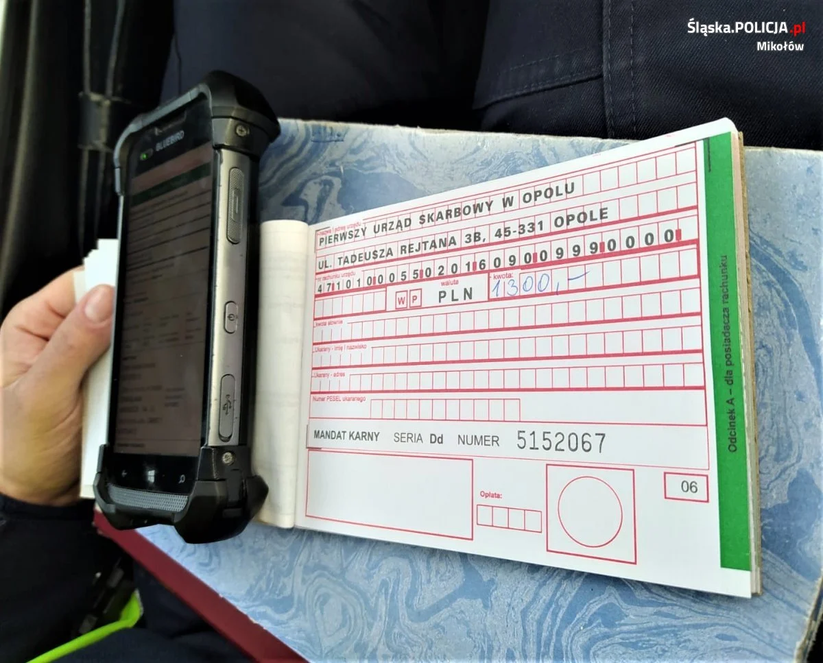 Nie ustąpił pierwszeństwa przejazdu. 1300 złotych mandatu dla sprawcy drogowej kolizji