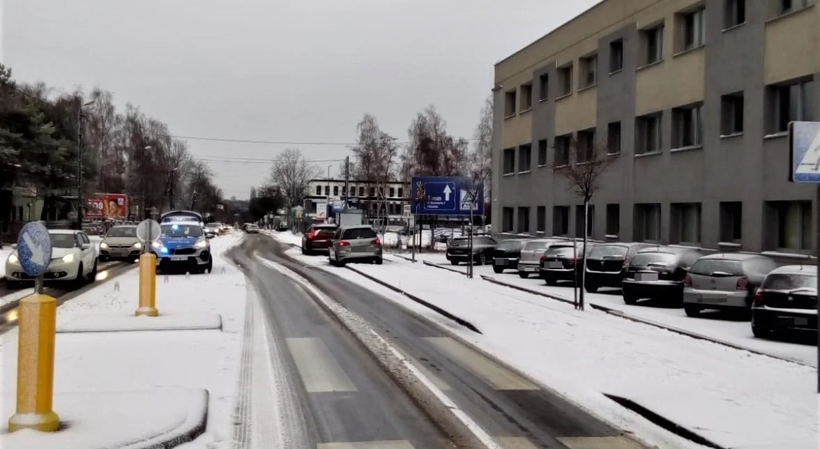 Kolizja na ulicy Wyzwolenia. 28-latka najechała na tył pojazdu