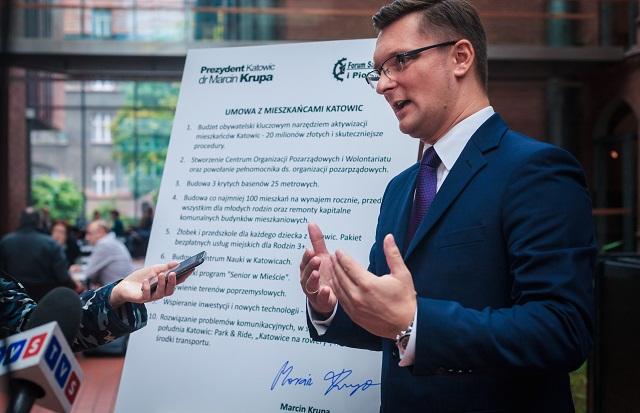 Prezydent Katowic Marcin Krupa zakaził się koronawirusem. Zabrał głos w sprawie szczepień