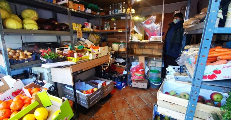 Warzywniak z Katowic sławny na całą Polskę! Apel w internecie pomógł. Półki wymiecione!